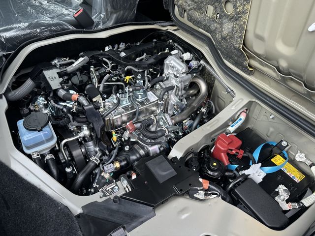 TOYOTA HIACE van 2WD 2025