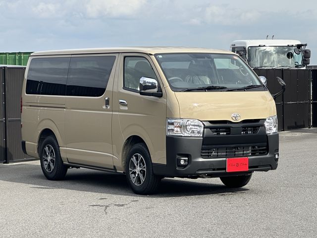 TOYOTA HIACE van 2WD 2025