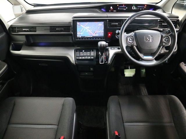 HONDA STEPWAGON SPADA 2017