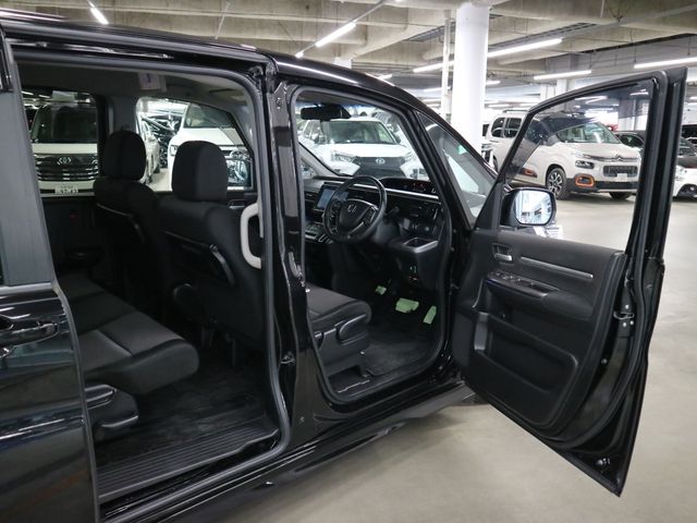 HONDA STEPWAGON SPADA 2017