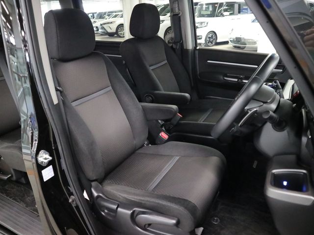 HONDA STEPWAGON SPADA 2017