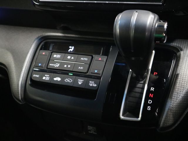 HONDA STEPWAGON SPADA 2017