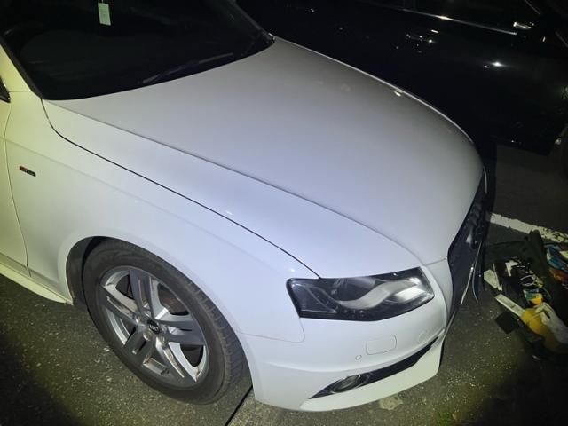 AUDI AUDI A4 AVANT 2010