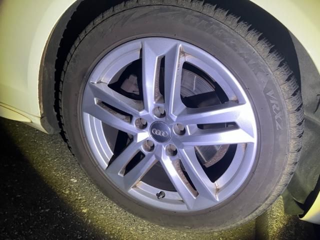 AUDI AUDI A4 AVANT 2010