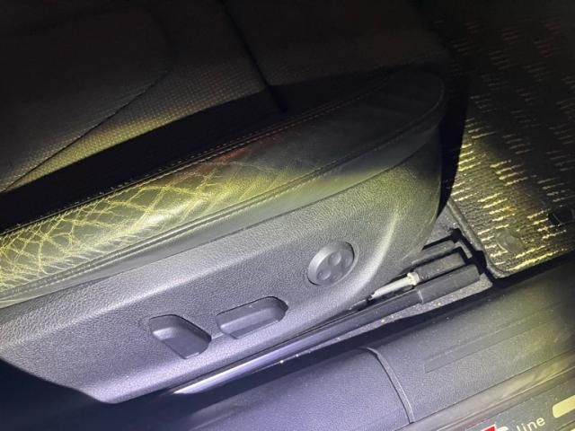 AUDI AUDI A4 AVANT 2010