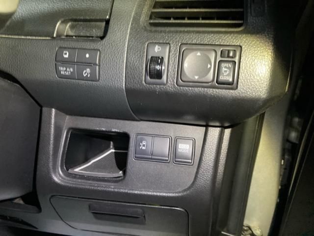 NISSAN SERENA  WG 4WD 2012