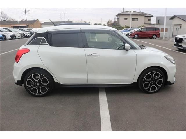 SUZUKI SWIFT 2018