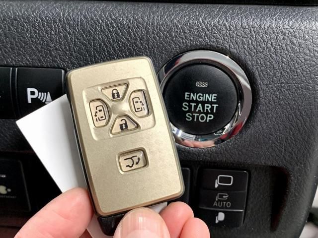 TOYOTA VELLFIRE 2014