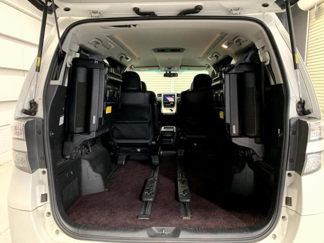 TOYOTA VELLFIRE 2014