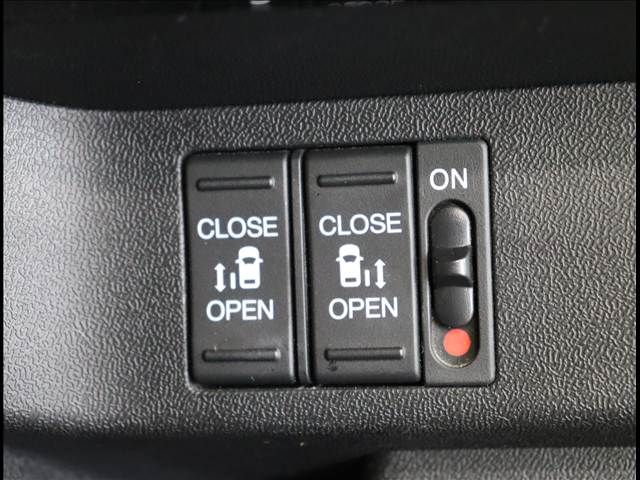 HONDA STEPWAGON SPADA 2016