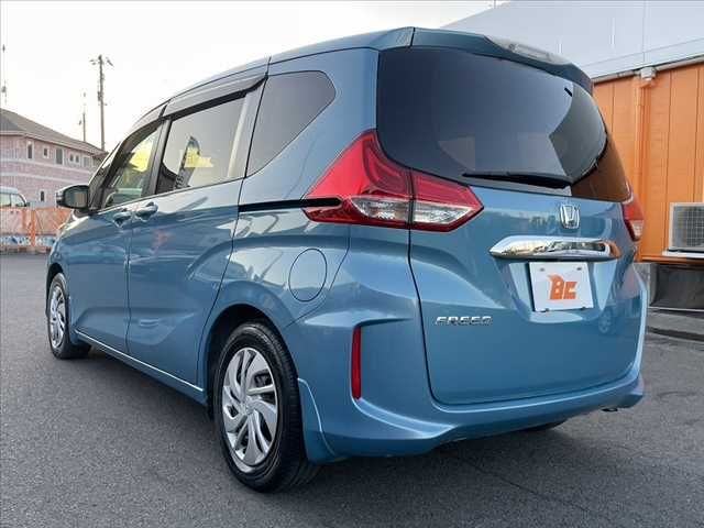 HONDA FREED 2016