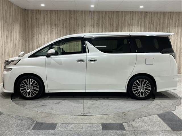 TOYOTA VELLFIRE 2015