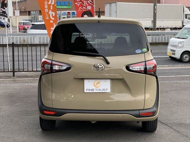 TOYOTA SIENTA 2021