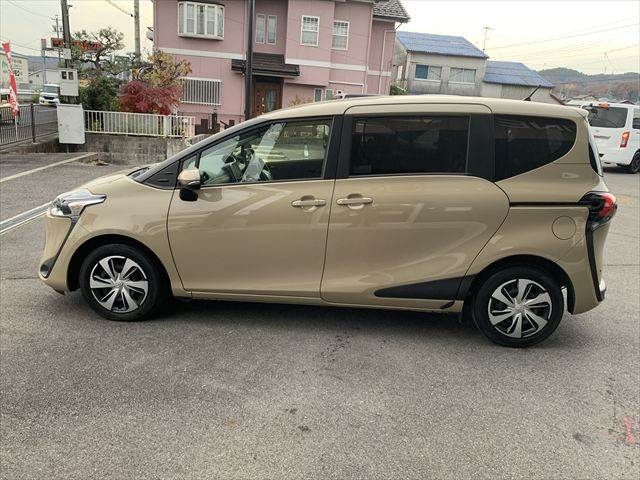 TOYOTA SIENTA 2021