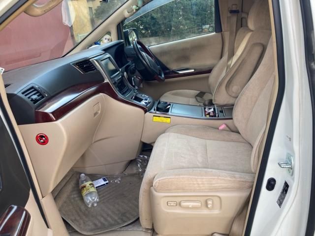 TOYOTA ALPHARD 4WD 2011