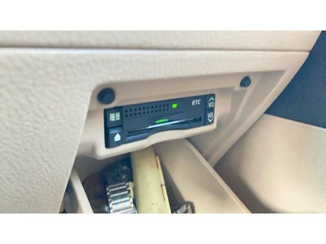 TOYOTA ALPHARD 4WD 2011