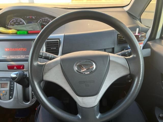 DAIHATSU MOVE CUSTOM 2011