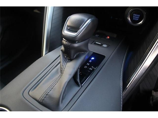 TOYOTA HARRIER 4WD 2020