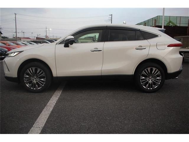 TOYOTA HARRIER 4WD 2020