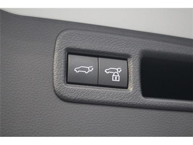 TOYOTA HARRIER 4WD 2020