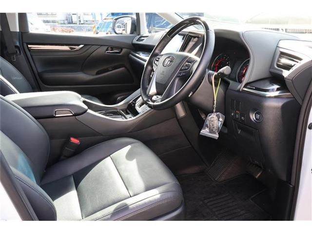 TOYOTA ALPHARD 4WD 2022