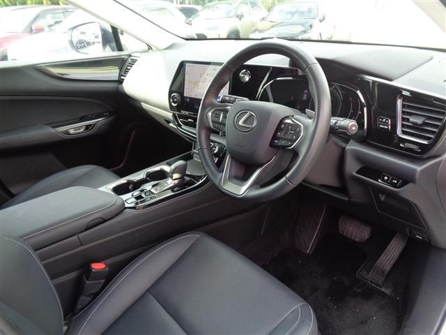 TOYOTA LEXUS NX350h 2023