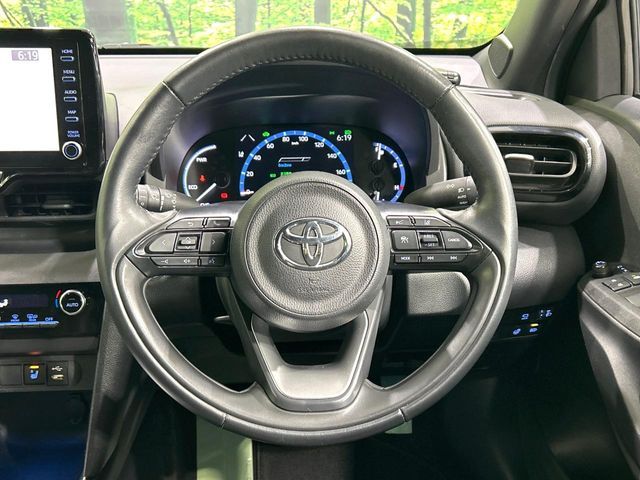 TOYOTA YARIS CROSS HYBRID 2023