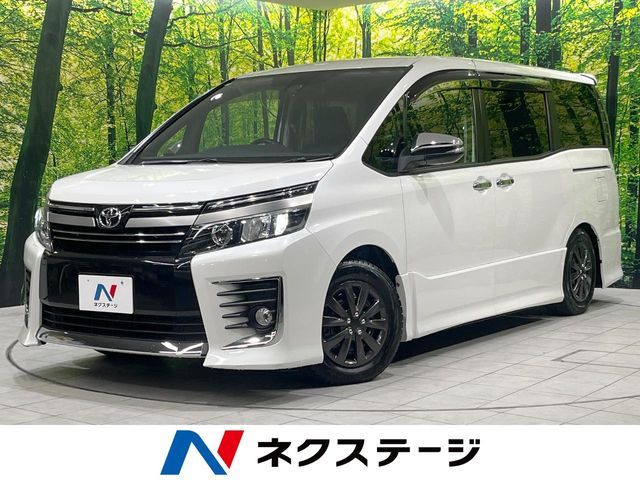 TOYOTA VOXY 2017