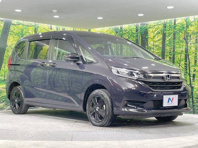 HONDA FREED plus HYBRID 4WD 2022