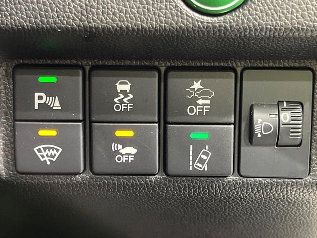 HONDA FIT HYBRID 4WD 2018