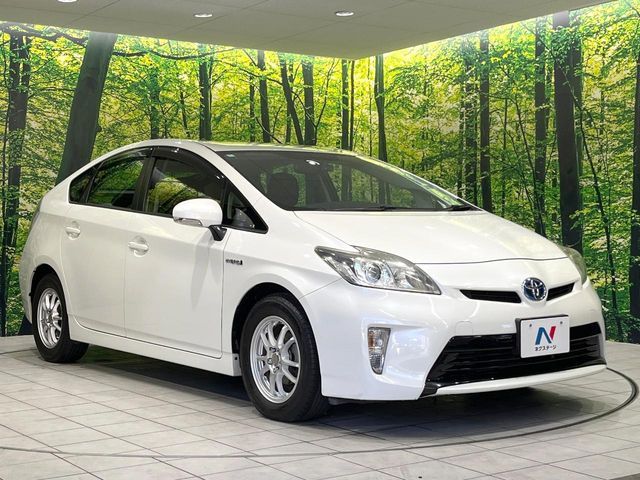 TOYOTA PRIUS 2012