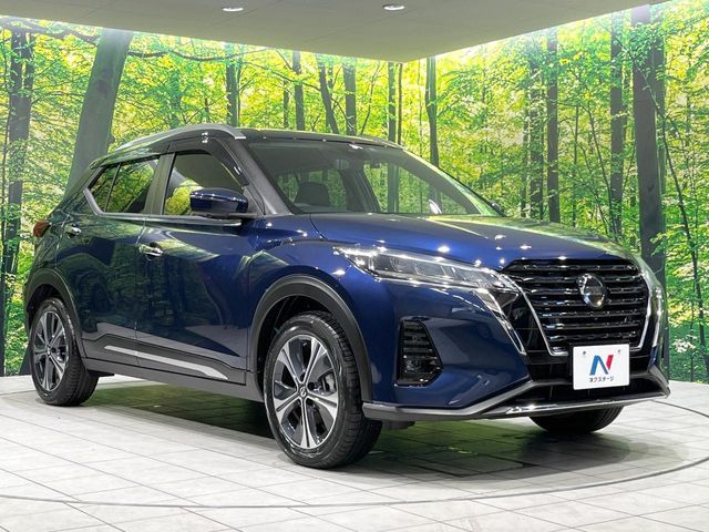 NISSAN KICKS 2022