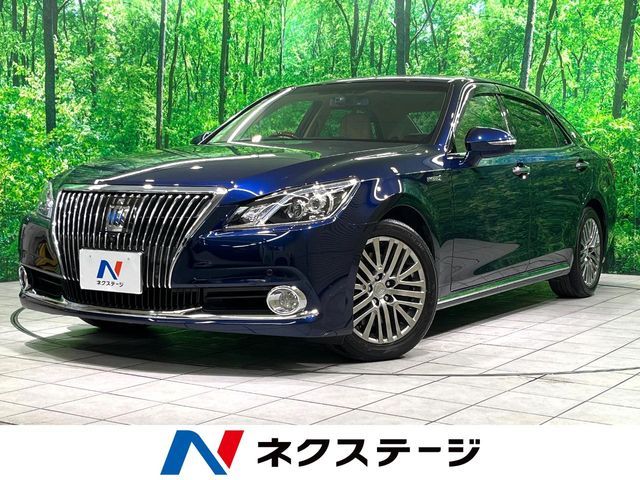 TOYOTA CROWN MAJESTA HYBRID 2014