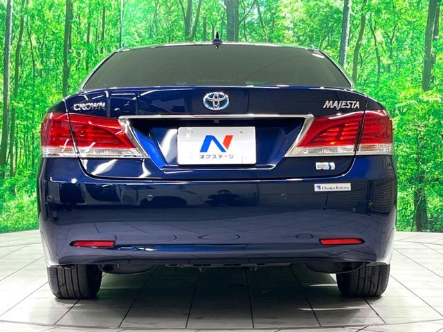 TOYOTA CROWN MAJESTA HYBRID 2014