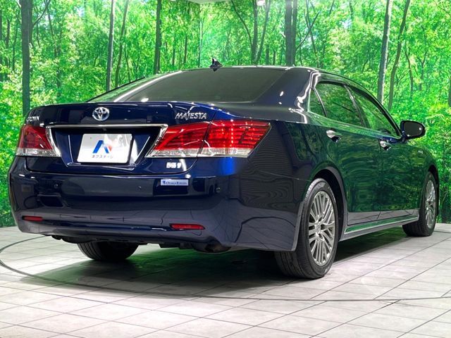 TOYOTA CROWN MAJESTA HYBRID 2014