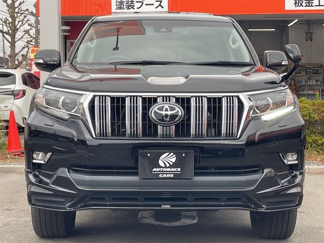 TOYOTA LANDCRUISER PRADO 2022