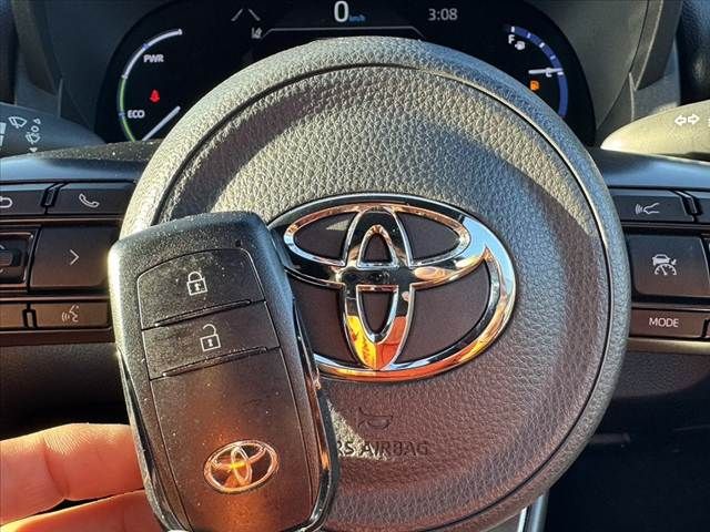 TOYOTA YARIS CROSS HYBRID 2023