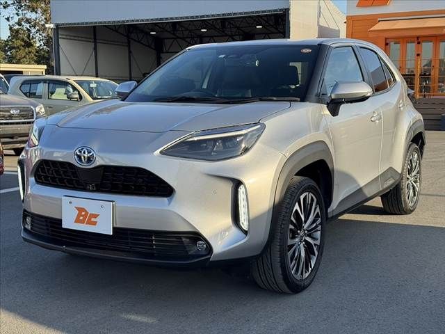TOYOTA YARIS CROSS HYBRID 2023