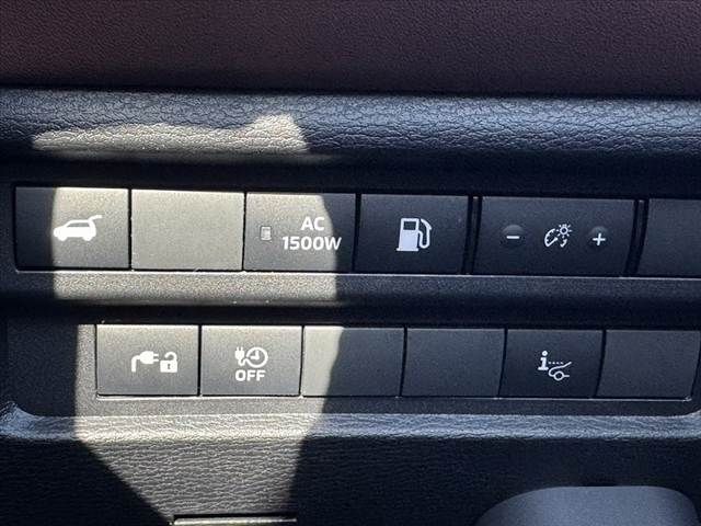 MITSUBISHI OUTLANDER PHEV 2025