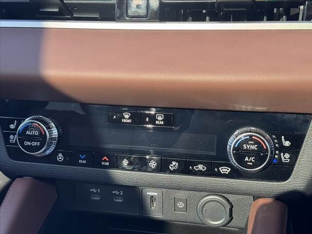 MITSUBISHI OUTLANDER PHEV 2025