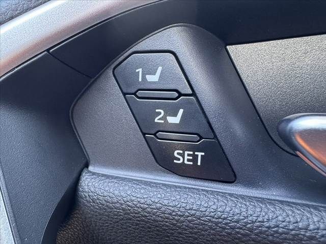 TOYOTA RAV4 4WD 2024