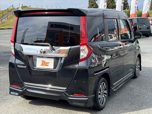 TOYOTA ROOMY 2019