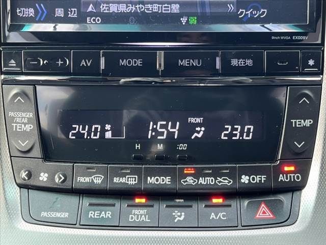 TOYOTA VELLFIRE 2014