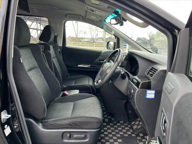 TOYOTA VELLFIRE 2014