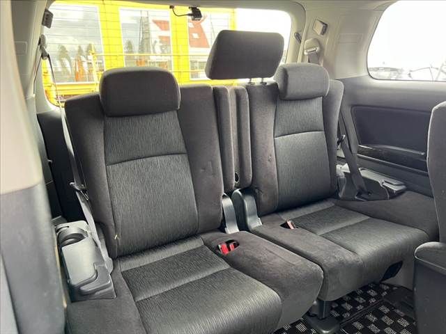 TOYOTA VELLFIRE 2014