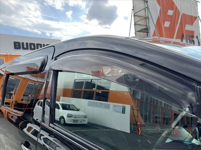 TOYOTA VELLFIRE 2014