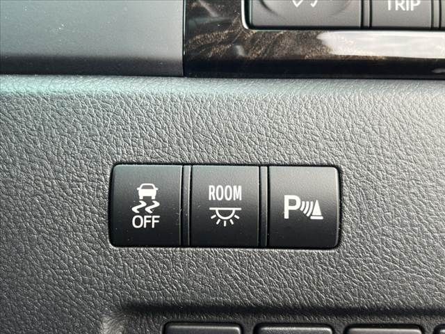 TOYOTA VELLFIRE 2014