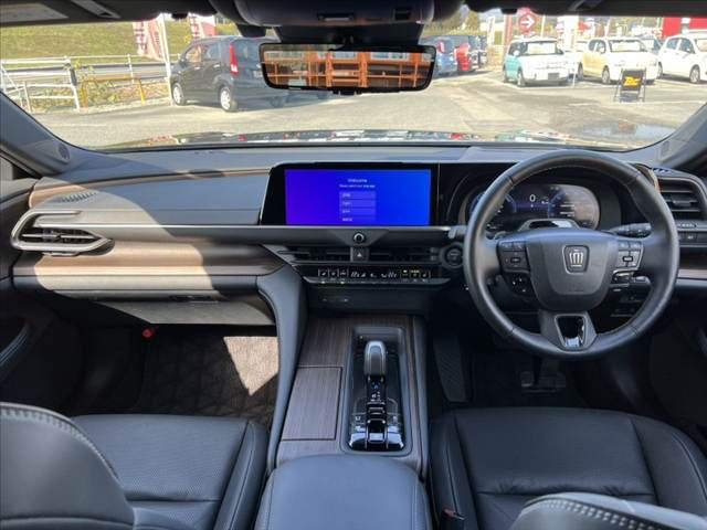 TOYOTA CROWN sedan hybrid 2024