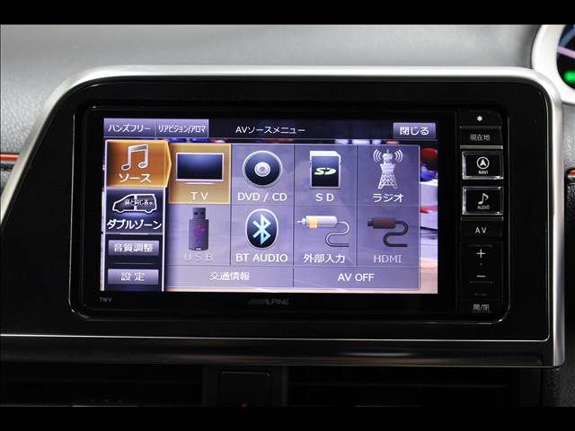 TOYOTA SIENTA HYBRID 2016