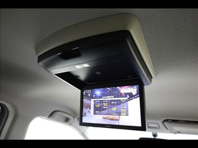 TOYOTA SIENTA HYBRID 2016